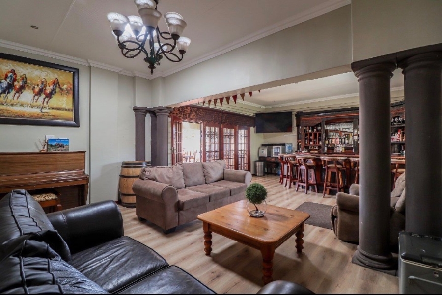 4 Bedroom Property for Sale in Wilkoppies North West